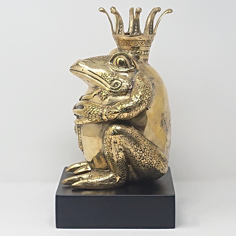 BRONZ KING FROG COLORED GOLD ON STAND - BRONZE STATUES